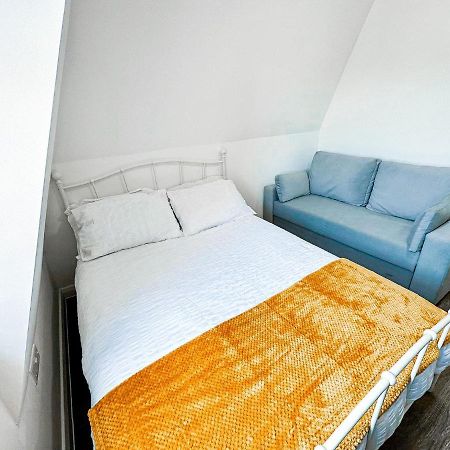 Lovely Studio Apartment Maidstone Exterior foto